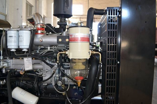 Дизельный генератор 60 кВт, двигатель Isuzu